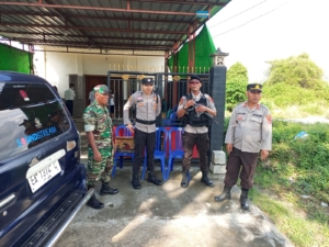 Pengamanan Natal, Babinsa Desa Luar Pastikan Ibadah Berjalan Aman dan Khidmat