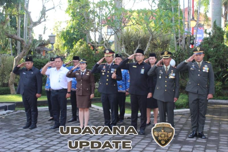 Mayor Inf I Gede Astawa Wakili Kodim 1616/Gianyar pada Upacara Hari Bela Negara dan Hari Ibu 2025