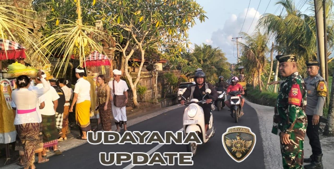 Babinsa Hadir di Tengah Warga Saat Upacara Piodalan Pura Khayangan Tiga dan Prajapati