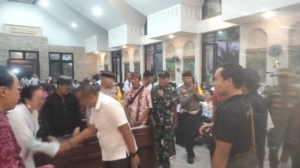 Pastikan Ibadah Malam Natal 2025 Kondusif, Forkopimda Klungkung Gelar Patroli Gabungan