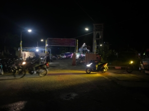 Patroli TNI Jamin Keamanan Misa Natal Umat Kristiani di Ruteng