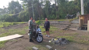 Babinsa Desa Kalianget Gelar Komsos Bahas Peran Koperasi Desa Merah Putih dalam Peningkatan Ekonomi Warga