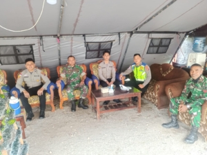 Komitmen TNI untuk Rakyat, Pengamanan Nataru di Kota SoE Berjalan Lancar.