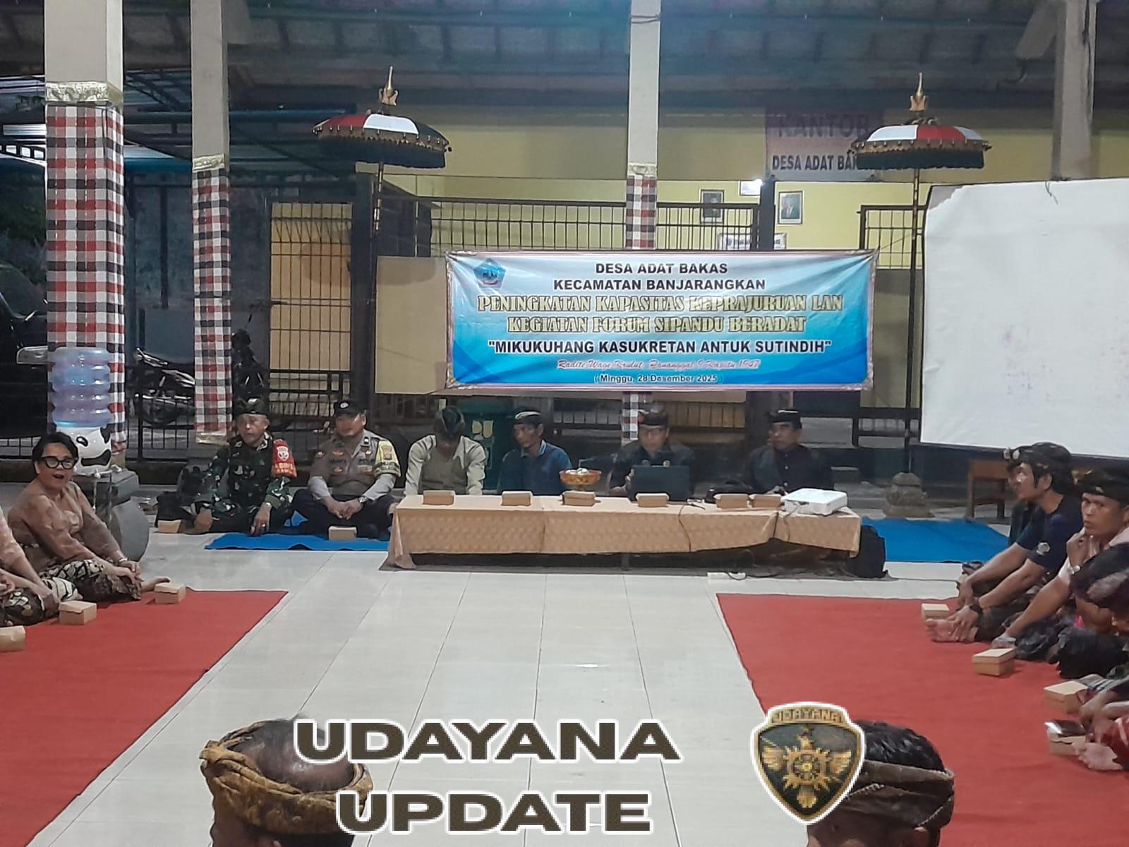 Babinsa Bakas Hadiri Forum Sistem Pengamanan Terpadu Berbasis Desa Adat