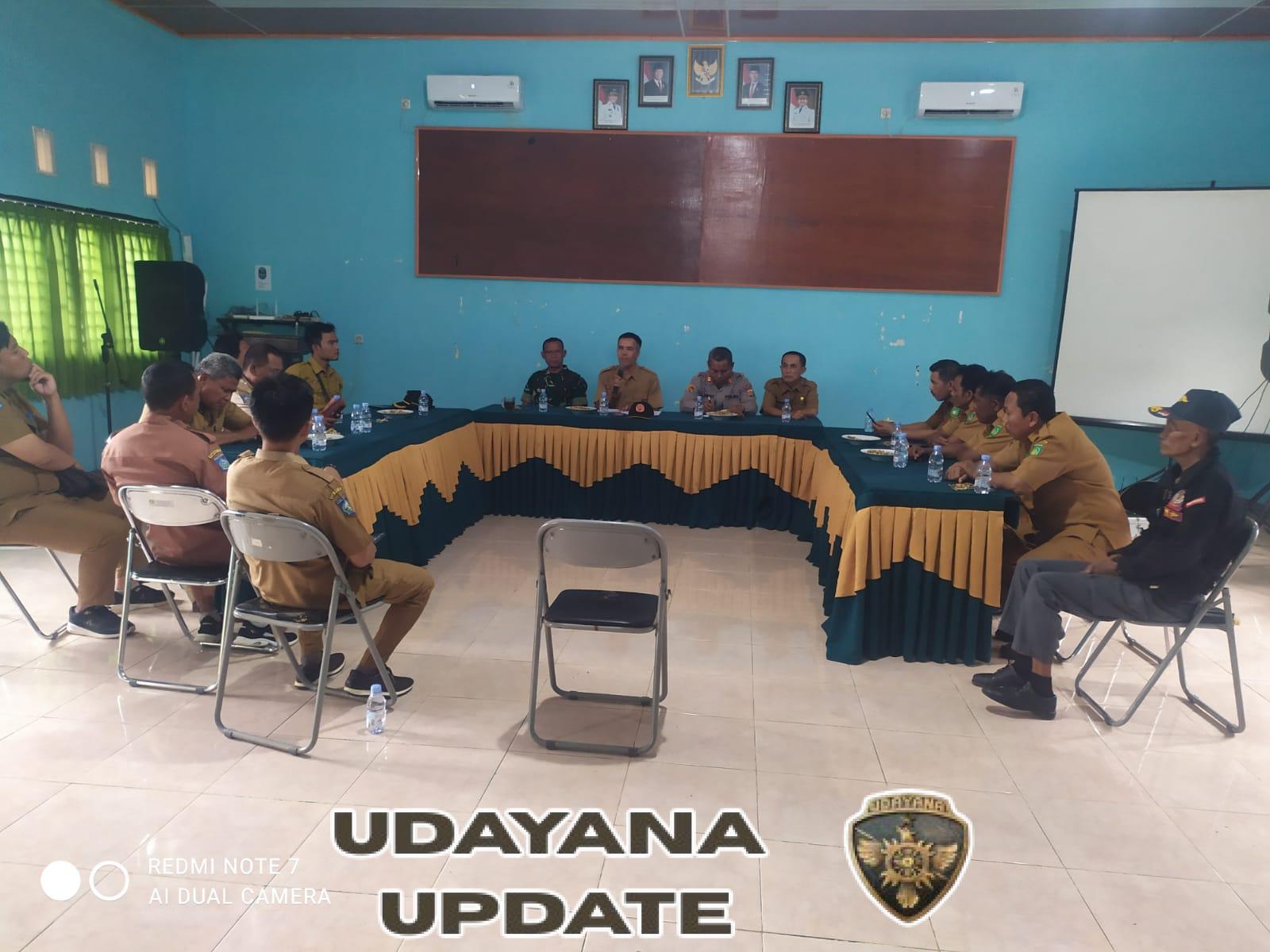 Pastikan Wilayah Kondusif, Danramil 1607-04/Alas Hadiri Rapat Kesiapsiagaan Akhir Tahun