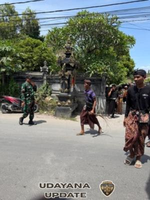 Tiga Pilar Kawal Upacara Pembakaran Jenasah Di Desa Ped