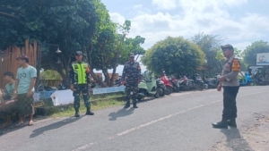 Babinsa Koramil Nusa Penida Bersinergi Kawal Acara Pernikahan Warga Di Desa Suana