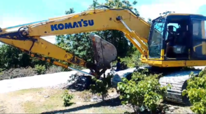 Babinsa Koramil 1627-03/Batutua Pantau Pembersihan Lahan dan Penggalian Pondasi KDKMP Oeseli