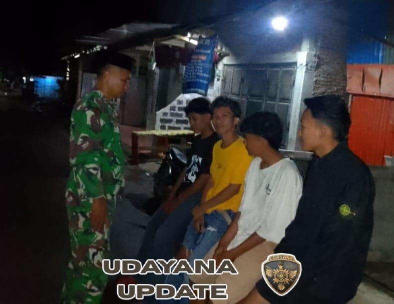 Patroli Kongkow-Kongkow Babinsa Monta Tingkatkan Kewaspadaan Musim Hujan