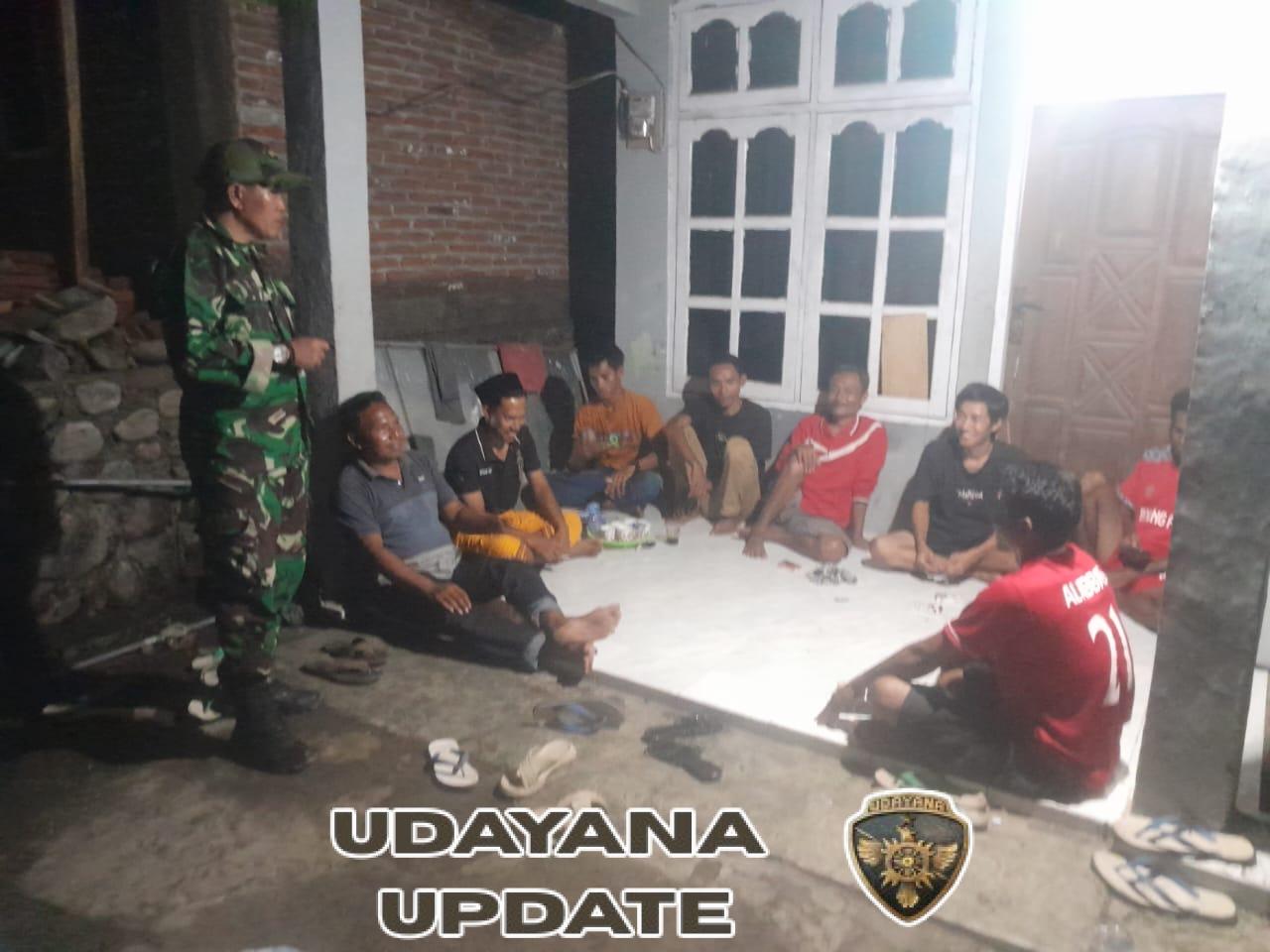 Babinsa Koramil 1608-06/Wawo Gelar Patroli dan Ronda Malam Tingkatkan Keamanan Desa Binaan