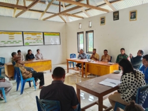 Babinsa Koramil 1630-02/Lembor Hadiri Musdes Desa Semang, Perkuat Sinergi TNI dengan Pemerintah Desa