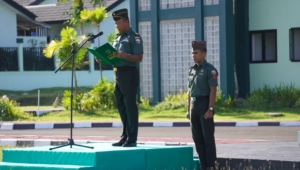 Upacara Bendera Senin di Kodim 1630/Mabar Berlangsung Khidmat, Kapten Inf Alexander Marinili Bertindak sebagai Irup