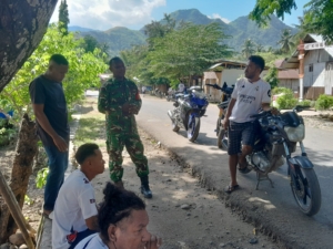 Babinsa Maurole Gelar Pamwil dan Komsos, Warga Rangalaka Sambut Antusias