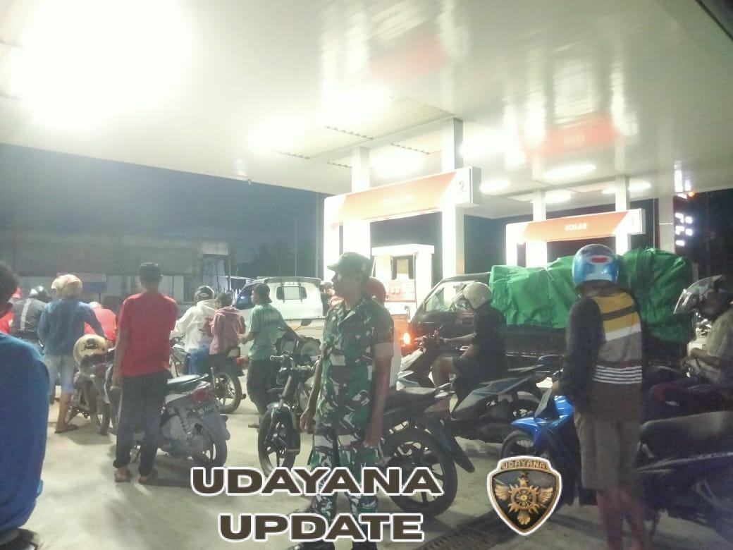 Babinsa Aesesa Laksanakan Patroli Malam dan Siskamling di Kelurahan Danga