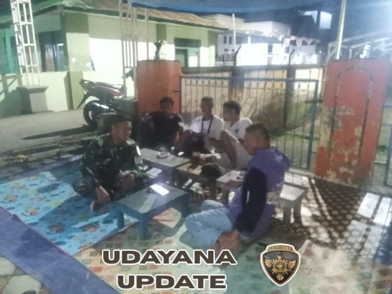 Patroli Malam Babinsa Koramil 1628-01/Taliwang Jaga Situasi Tetap Kondusif