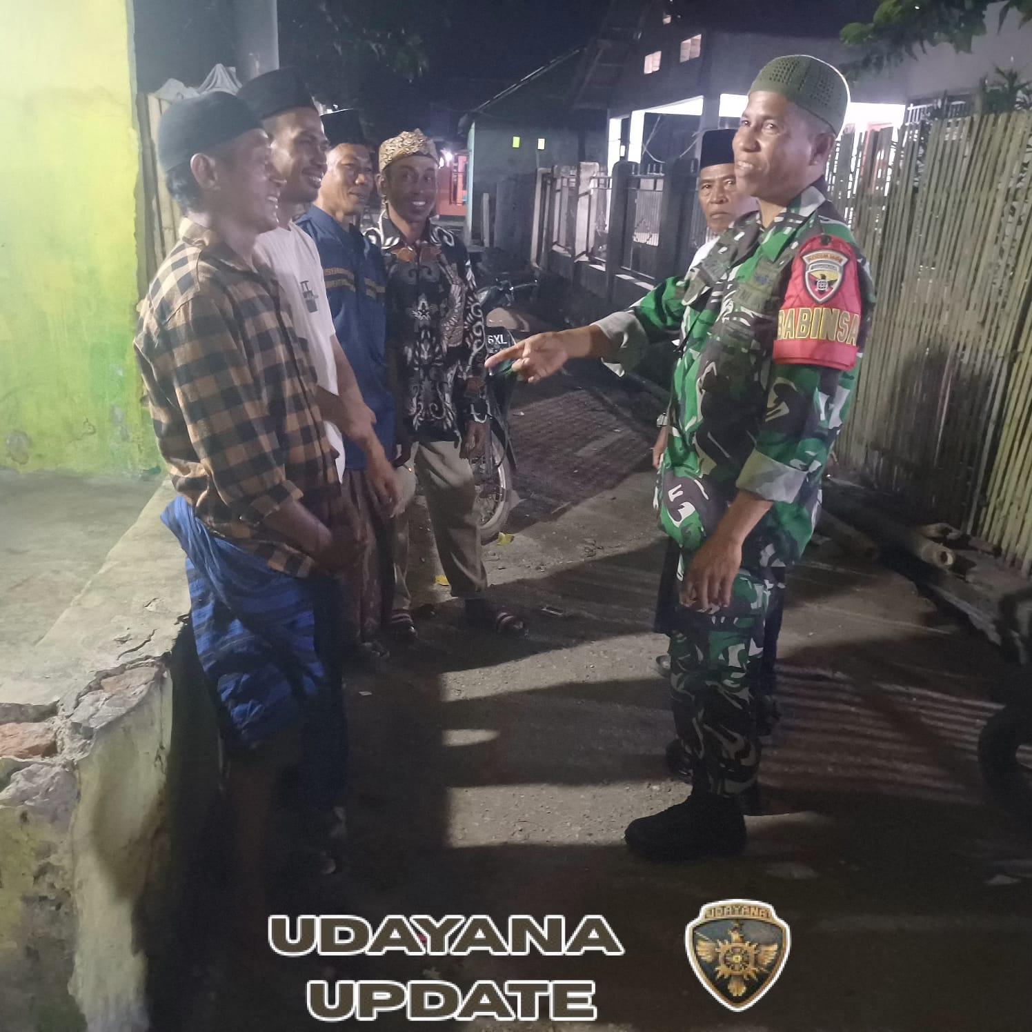 Sertu Busyran Pimpin Tim Patroli Siskamling 10 Personil di Wilayah Teritorial Woha