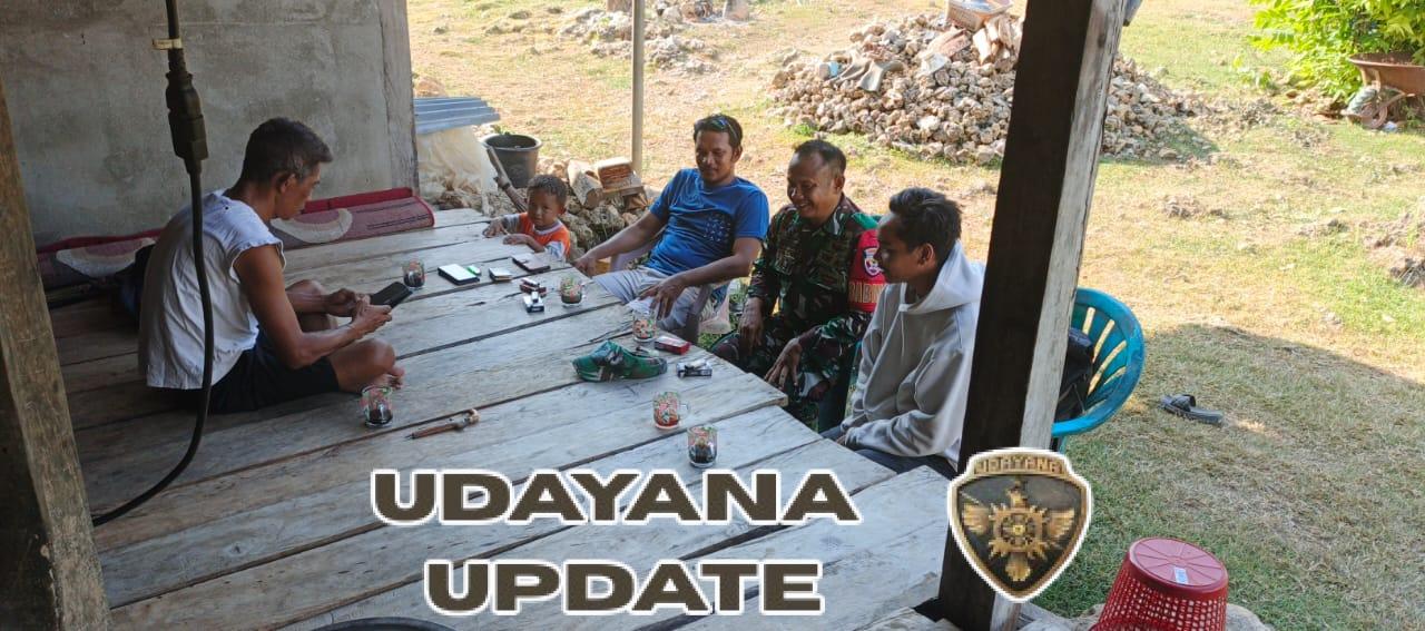 Babinsa Koramil 1630-03/MP Sertu Muhamad Zuri Habibi Gelar Komsos Perkuat Kedekatan TNI–Rakyat di Desa Bari