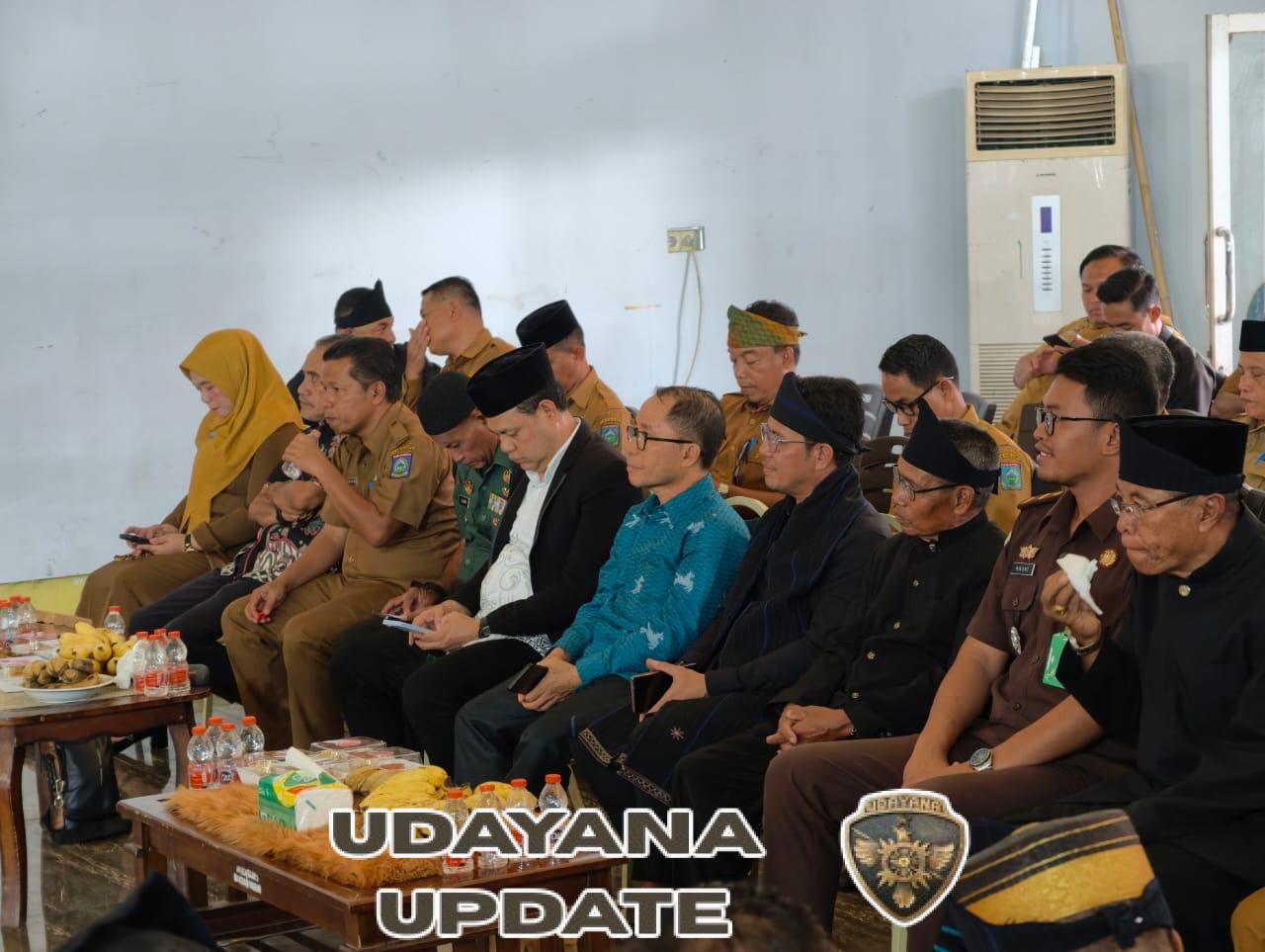 Danramil 1614-01 Kapten Inf Ilham Hadiri Pelantikan LAMDO, Tanda Dukungan TNI pada Budaya Donggo