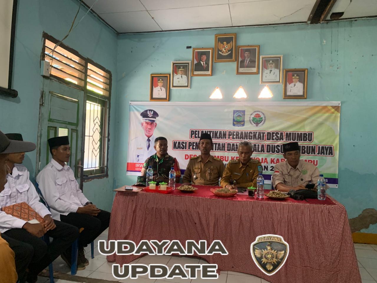 Babinsa Koramil 1614-01/Dompu Hadiri Pelantikan Perangkat Desa Mumbu