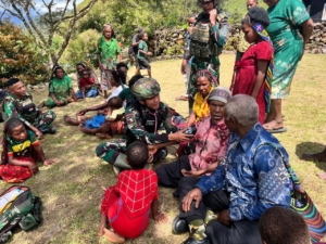 Free Medical Care Satgas Yonif 743/PSY Disambut Antusias Masyarakat Papua