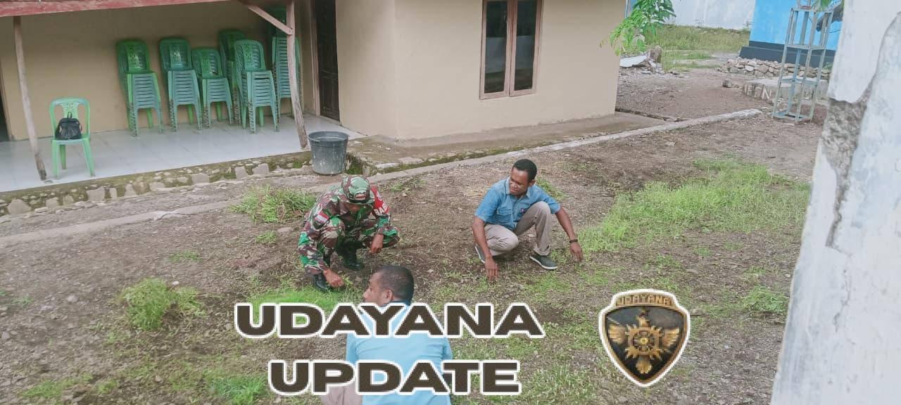 Babinsa Binafun Gelar Karya Bakti Bersihkan Kantor Desa