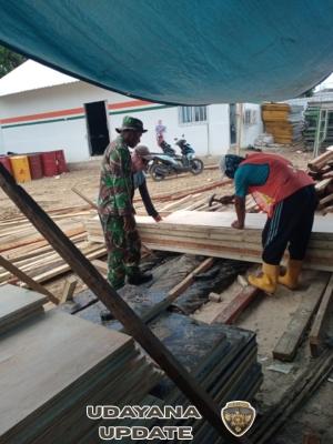 Babinsa Rote Timur Amankan Pembangunan Kawasan Sentra Industri Garam Nasional K-SIGN