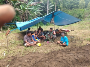 Babinsa Kodim 1602/Ende Gelar Komsos dan Pamwil di Desa Jamokeasa, Warga Antusias