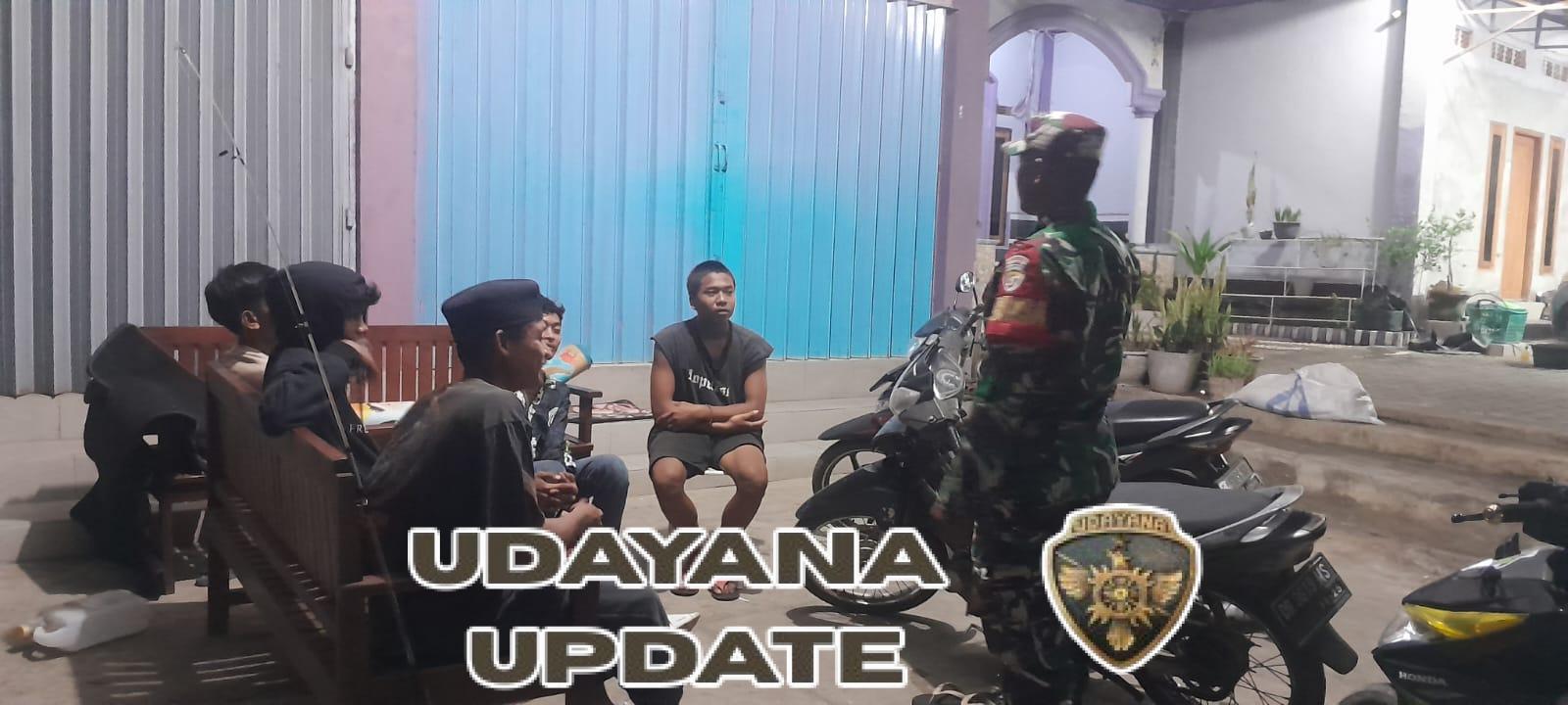 Babinsa Tambora Intensifkan Ronda Malam, Ingatkan Remaja Jaga Kesehatan dan Hindari Narkoba