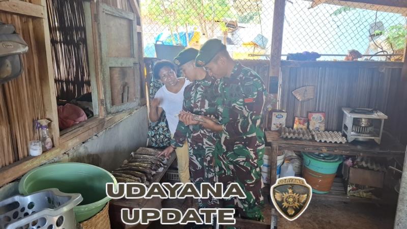 Satgas Pos Motaain Latih Warga Silawan Kembangkan Usaha Kerupuk Ikan