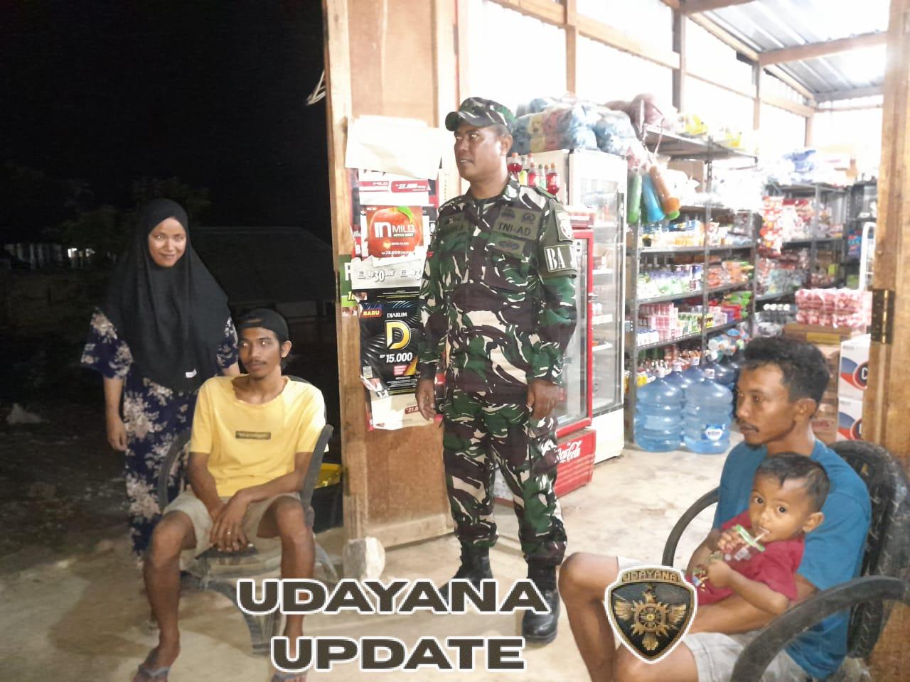 Piket Koramil 1628-04/Poto Tano Tingkatkan Keamanan Lingkungan Lewat Patroli Malam