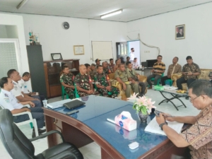 Babinsa Kodim 1602/Ende Hadir Aktif di Koordinasi PAD Retribusi Parkir