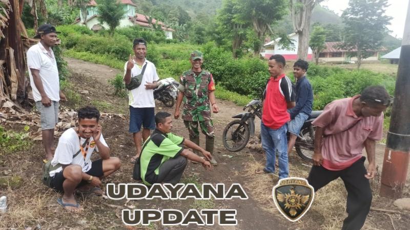 Babinsa Koramil 1602-04/Maurole Tingkatkan Kamtibmas Lewat Pamwil dan Komsos di Desa Liselande