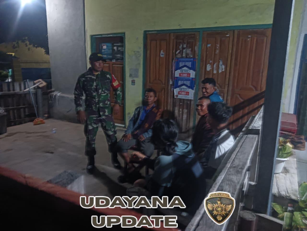 Babinsa Kwangko Gelar Patroli dan Silaturahmi Jaga Kondusivitas Wilayah Manggelewa