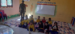 Program Makan Bergizi Gratis di TK Negeri 1 Seteluk, Babinsa Koramil Seteluk Dukung Pemenuhan Gizi Anak Usia Dini.
