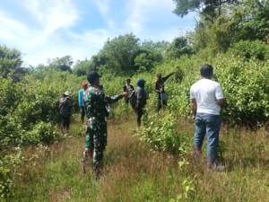 Babinsa Koramil 1612-04/Elar Hadir Bantu Warga: Langkah Kecil yang Dampaknya Gede Banget