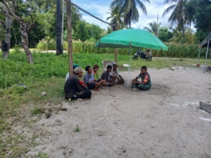 Babinsa Omesuri Ajak Warga Kalikur Perkuat Kamtibmas dan Kerukunan