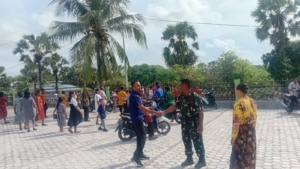 Piket Koramil 1627-03/Batutua Laksanakan Pengamanan Ibadah Jemaat Talitakumi Nggaut