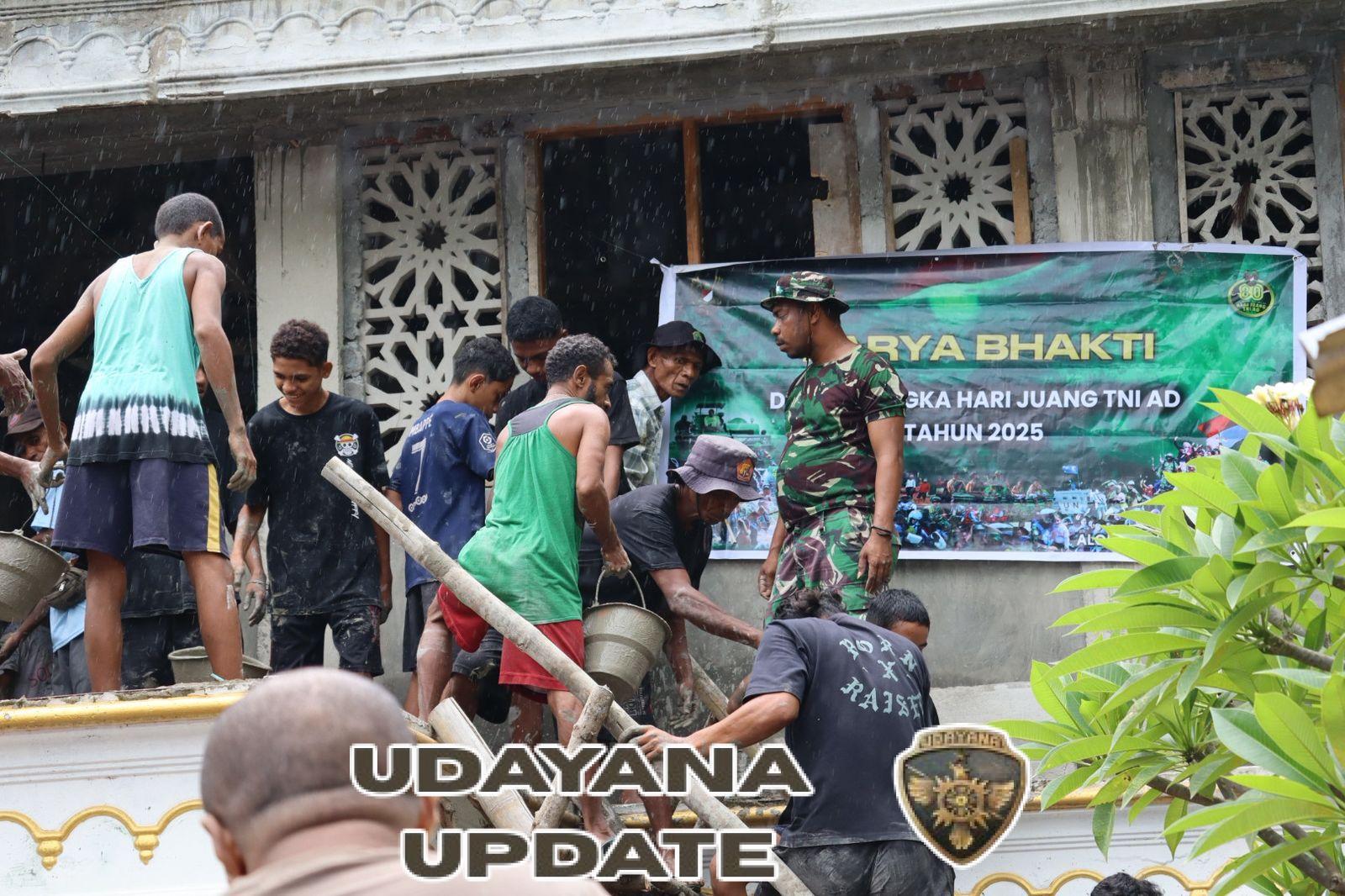 TNI dan Warga Dulolong Gotong Royong Bangun Lantai Dua Masjid Nurul Hakim