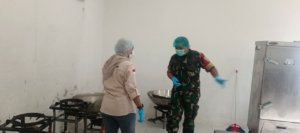 Babinsa Koramil 1602-01/Ende Awasi dan Evaluasi Program MBG di Dapur Sinergi Cahaya Abadi