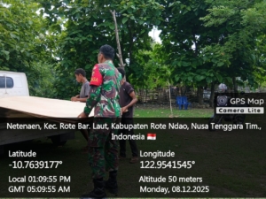 Babinsa Batutua Monitoring Penurunan Material KDKMP di Desa Netenaen