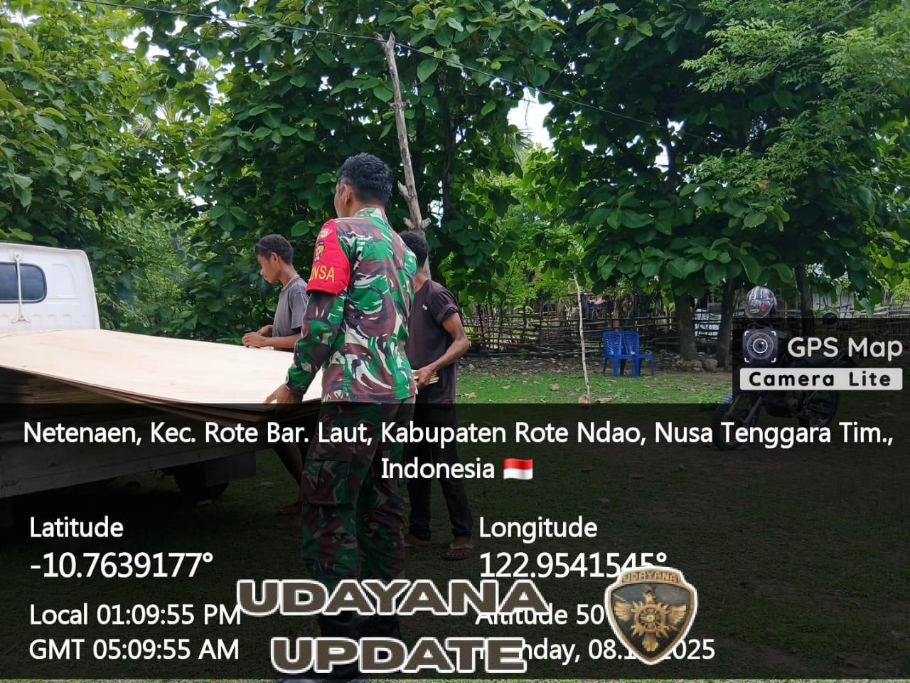 Babinsa Batutua Monitoring Penurunan Material KDKMP di Desa Netenaen