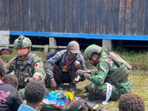 Satgas Yonif 743/PSY Hadirkan Layanan Kesehatan Gratis Menyapa Warga Pedalaman Papua