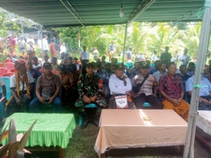 Babinsa Posramil Keo Tengah Hadiri Acara Adat Penyerahan Sumber Air Bersih