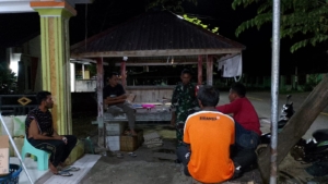 Babinsa Koramil 1614-02/Kempo Gelar Patroli Malam Jaga Keamanan Desa Konte