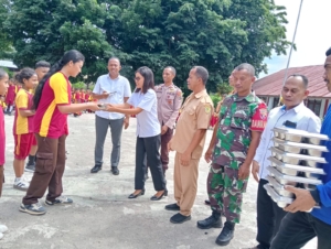 Garda Terdepan Gizi Bangsa: Koramil Lembor Kawal Suksesnya Hari Pertama SPPG di SDI Wae Nakeng