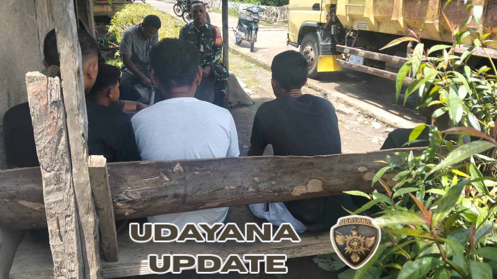 TNI Hadir di Tengah Warga, Babinsa Ende Laksanakan Komsos dan Pamwil