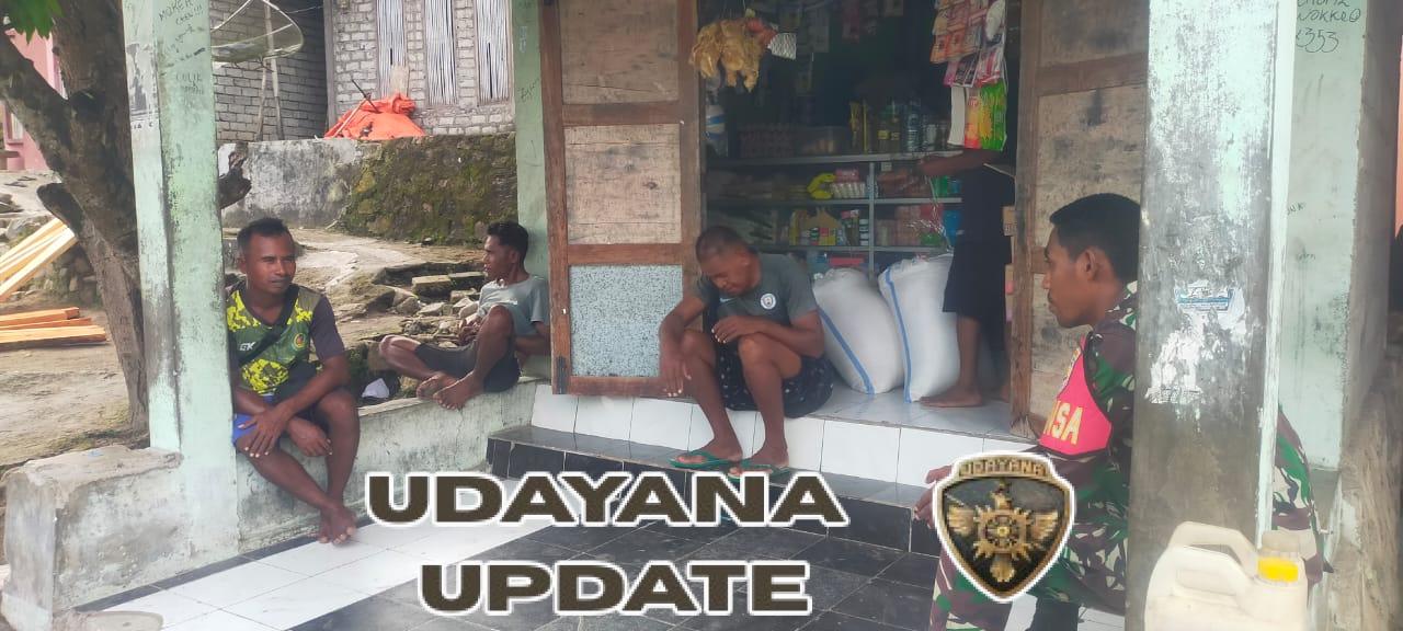 Babinsa Ramil 1602-01/Ende Gelar Komsos dan Pamwil di Desa Maurongga