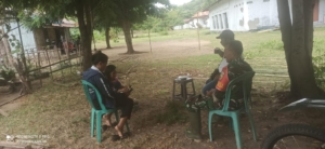 Babinsa Koramil 1602-04/Maurole Laksanakan Komsos dan Pamwil di Dusun Kotabaru