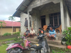 Babinsa Leguderu Tingkatkan Monitoring Wilayah untuk Jaga Stabilitas Keamanan di Boawae