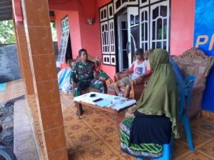 Babinsa Desa Leu Ajak Warga Hindari Gosip dan Perkuat Silaturahim